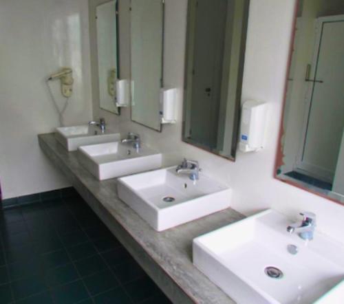 Azores Youth Hostels - Pico São Roque do Pico Екстериор снимка